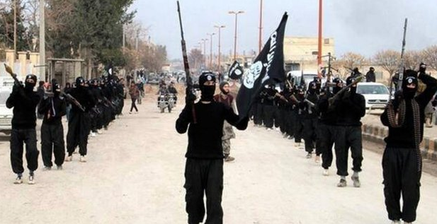Le bandiere nere di Isis a Kobane